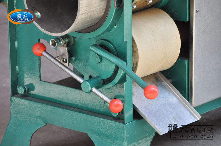 贛云牌2013新款160型采肉機(jī)細(xì)節(jié)圖