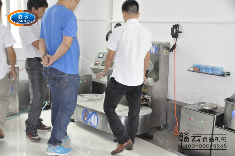 �͑�(h��)һ���^��ˮ�ۃ�(n��i)���͵�����