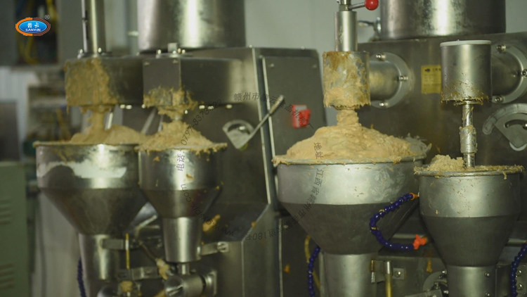 ����S����